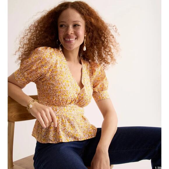 J Crew Puff-Sleeve V-Neck Top in Yellow Scattered Blooms Floral Print Size 10 - Picture 7 of 7